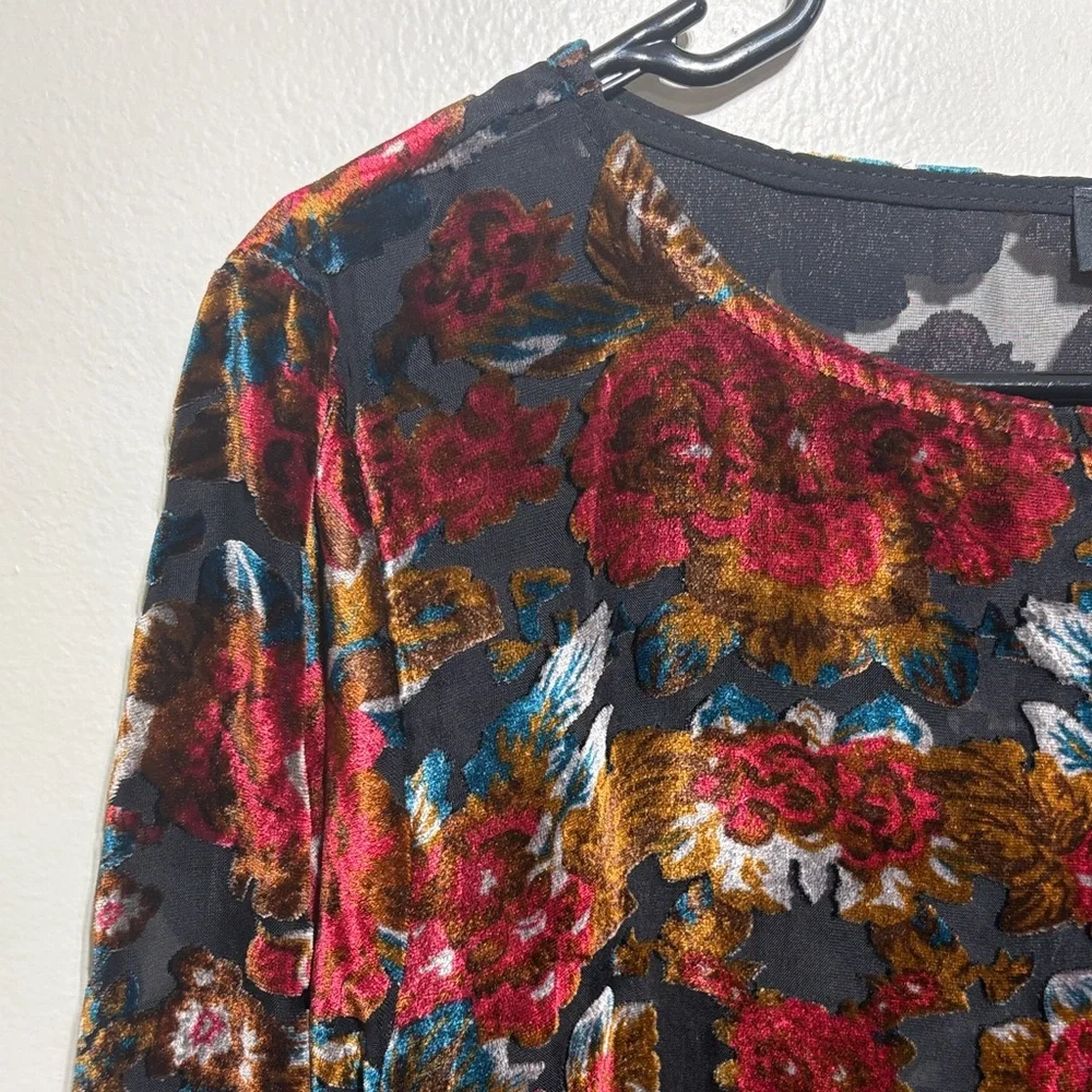 Karen Kane Red Multi Velvet Floral Bell-Sleeve Blouse